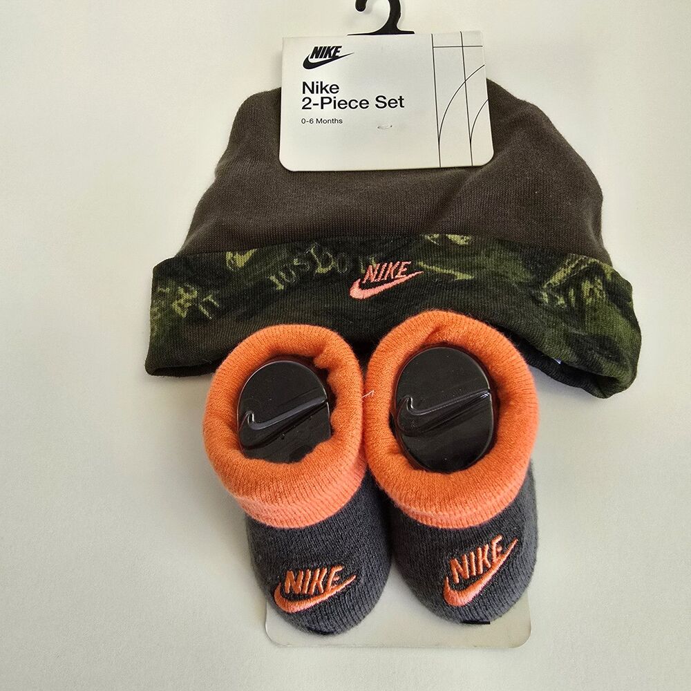 Nike Baby Hat Beanie & Booties 2 Piece Set Orange Green 0-6 Months